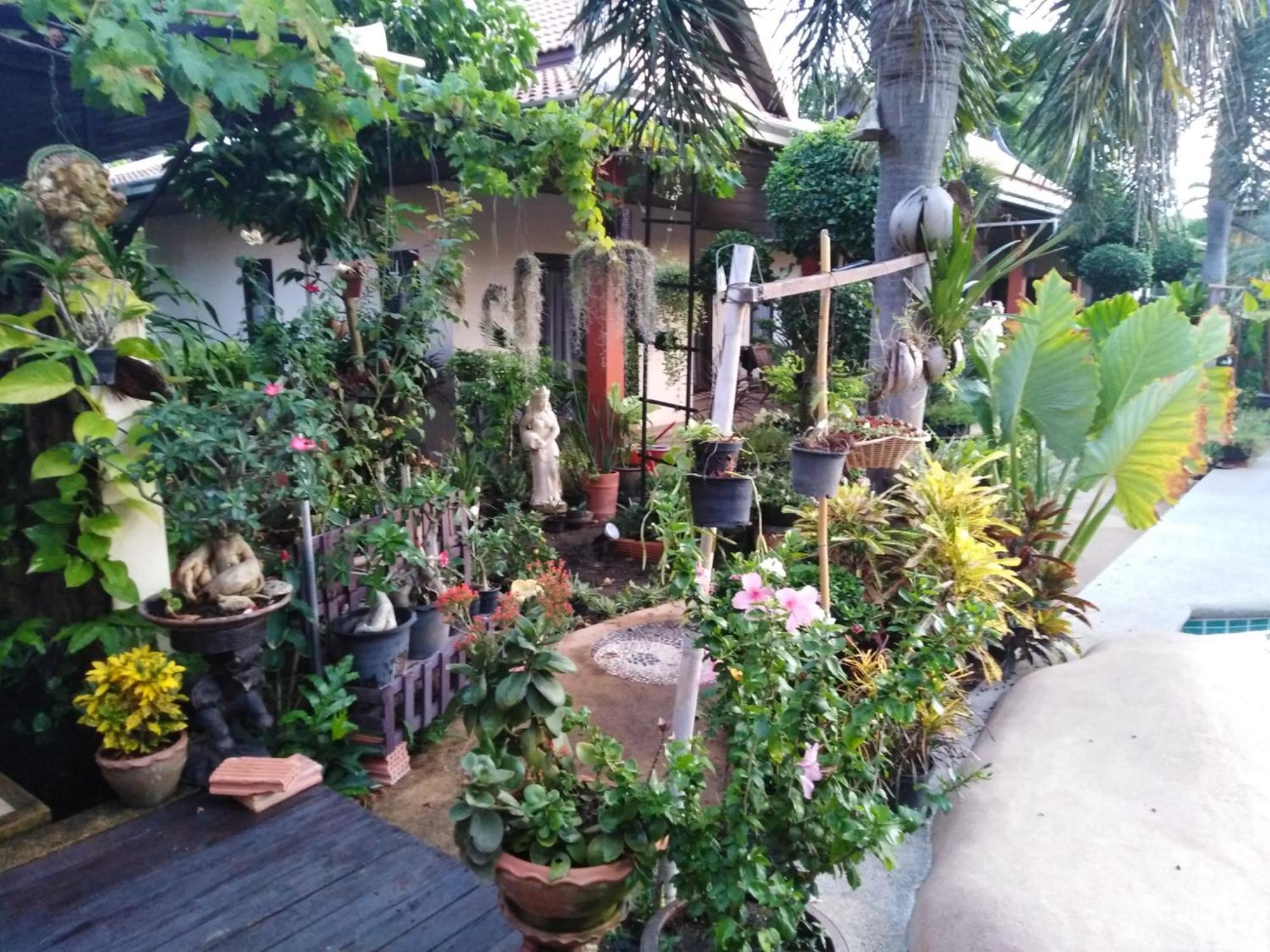 Baan Tropicana Menam-part Kültér fotó